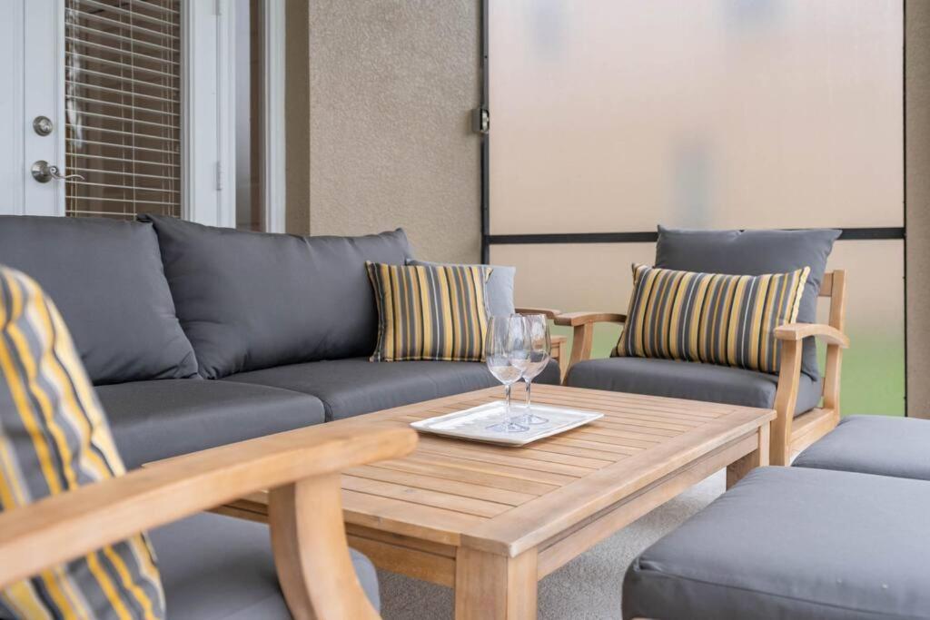 Lakeview W/8 Bedroom 5 Kingsuite 3 Miles To Disney Kissimmee Eksteriør bilde