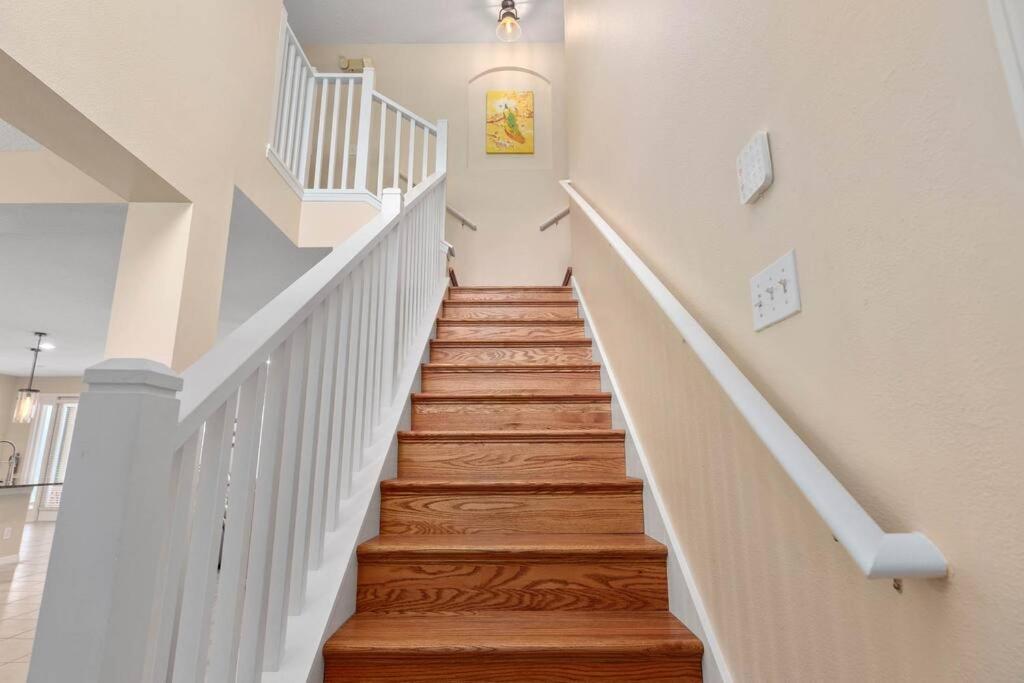 Lakeview W/8 Bedroom 5 Kingsuite 3 Miles To Disney Kissimmee Eksteriør bilde