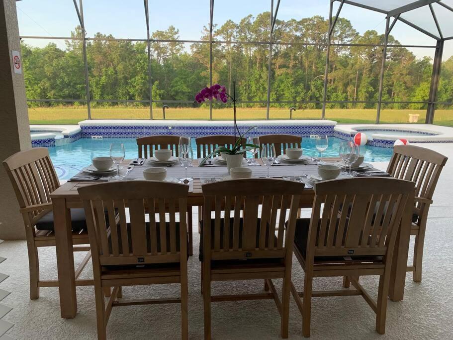 Lakeview W/8 Bedroom 5 Kingsuite 3 Miles To Disney Kissimmee Eksteriør bilde